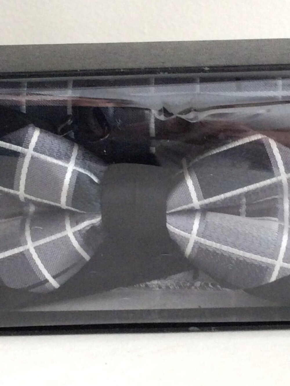 Bowtie with Pocket Handkerchief - Pre-tied and Adjustable